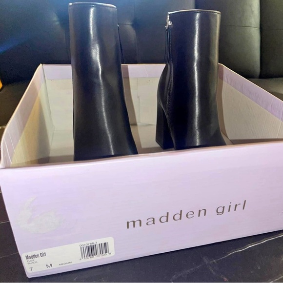 Black Ankle Boots - Picture 5 of 5